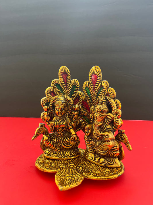 Gold plated Laxmi Ganesha Pankh Meena Deepak